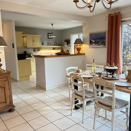 Maison Des Vignes Hébergement de vacances Embrun