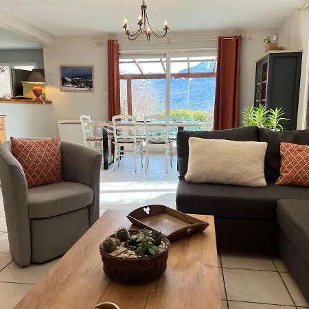 Maison Des Vignes Hébergement de vacances Embrun